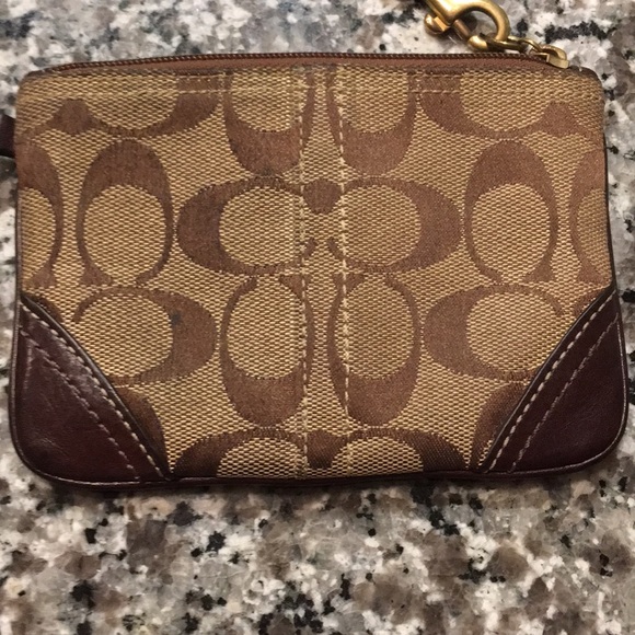 Coach Wristlet - Picture 5 of 7